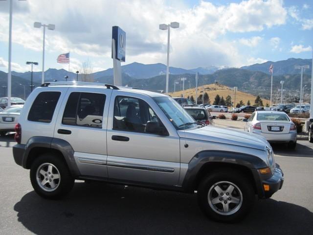 Jeep Liberty 2006 photo 1