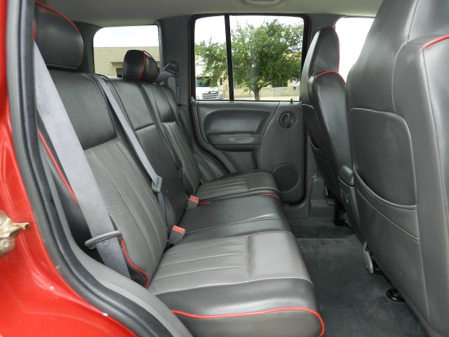 Jeep Liberty 2006 photo 11