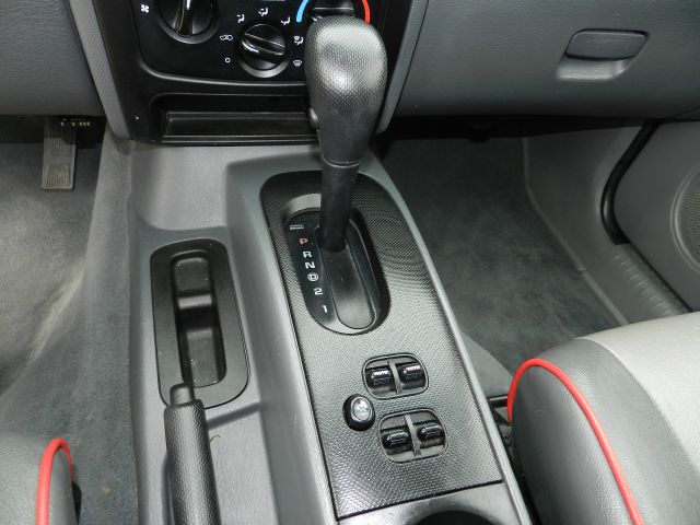 Jeep Liberty 2006 photo 19