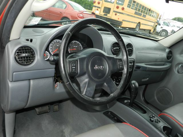 Jeep Liberty 2006 photo 6