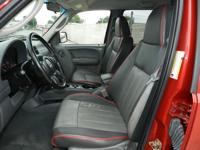 Jeep Liberty 2006 photo 8