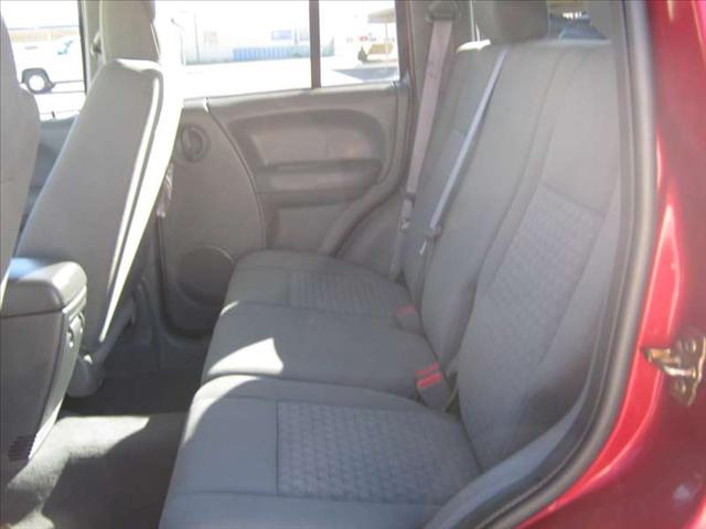 Jeep Liberty 2006 photo 3