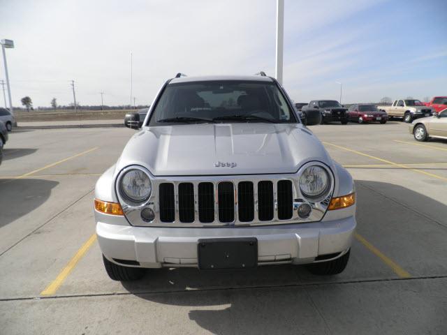 Jeep Liberty 2006 photo 1
