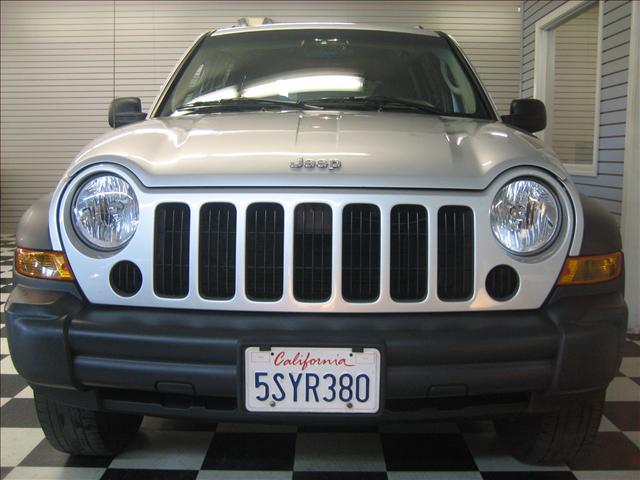 Jeep Liberty 2006 photo 1