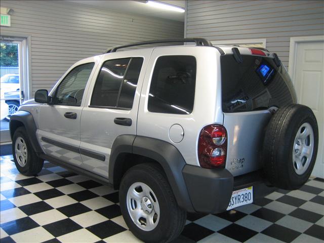 Jeep Liberty 2006 photo 5