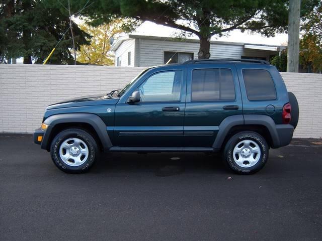 Jeep Liberty 2006 photo 2