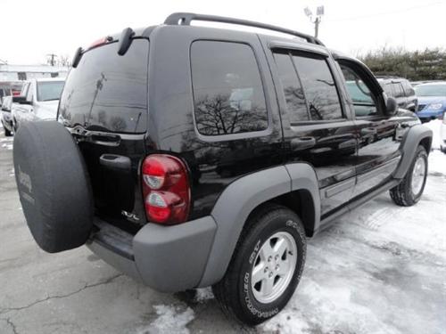 Jeep Liberty 2006 photo 3