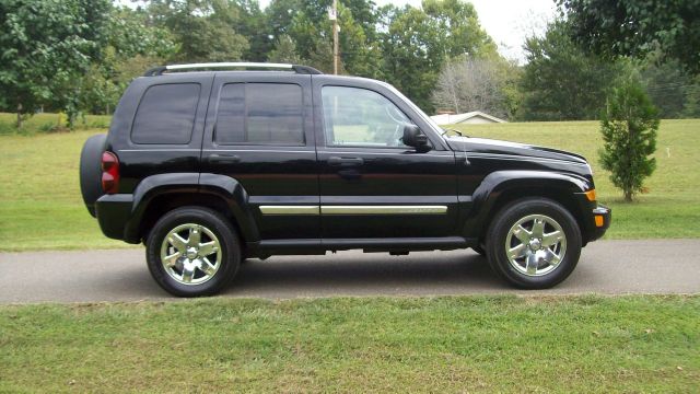 Jeep Liberty 2006 photo 4