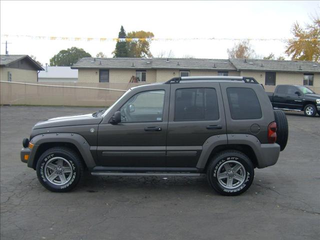 Jeep Liberty 2006 photo 4