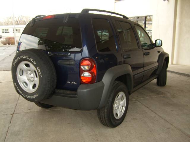 Jeep Liberty 2006 photo 3