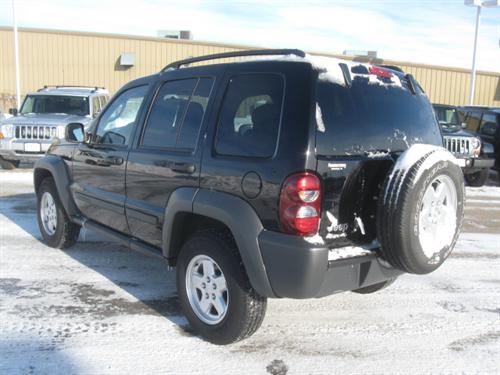 Jeep Liberty 2006 photo 3