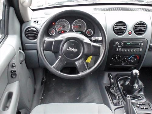 Jeep Liberty 2006 photo 4