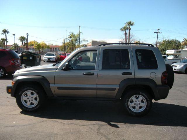 Jeep Liberty 2006 photo 3