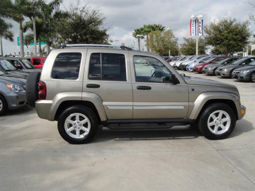 Jeep Liberty 2006 photo 1