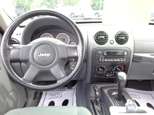 Jeep Liberty 2006 photo 1
