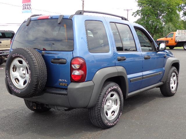 Jeep Liberty 2006 photo 4