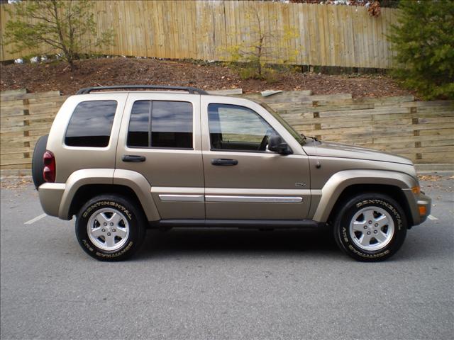 Jeep Liberty 2006 photo 4