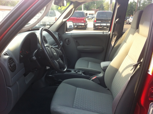 Jeep Liberty 2006 photo 3