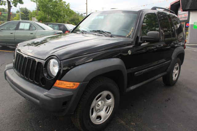Jeep Liberty 2006 photo 13