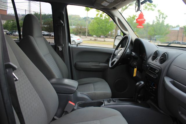 Jeep Liberty 2006 photo 5