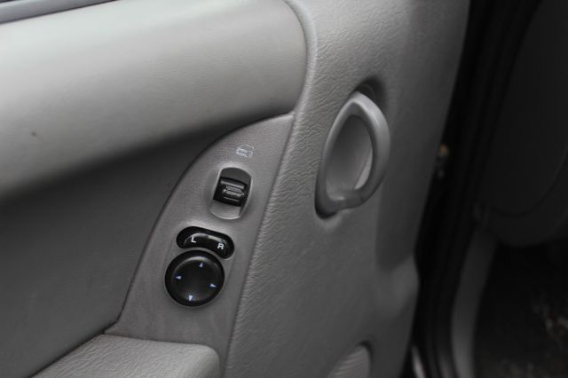 Jeep Liberty 2006 photo 8