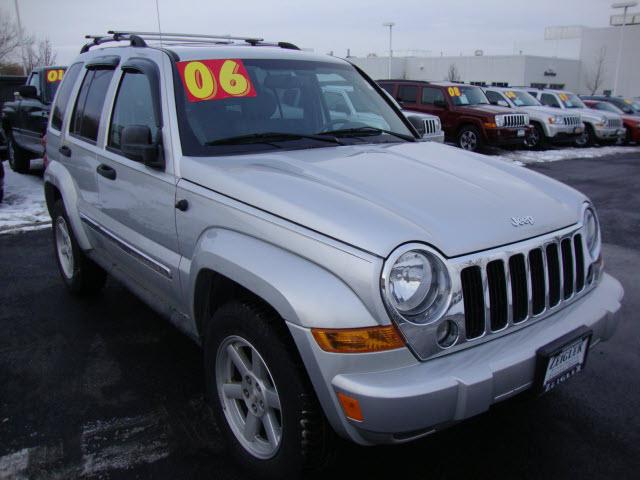 Jeep Liberty 2006 photo 3