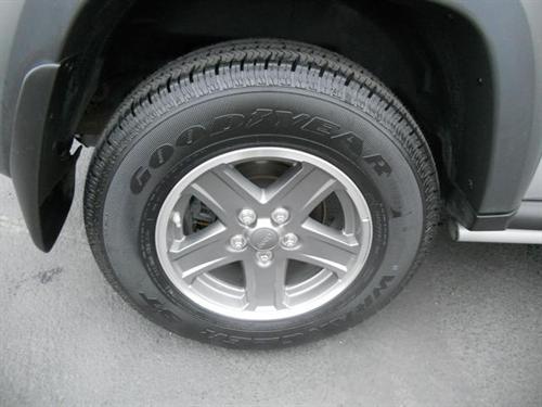 Jeep Liberty 2006 photo 2