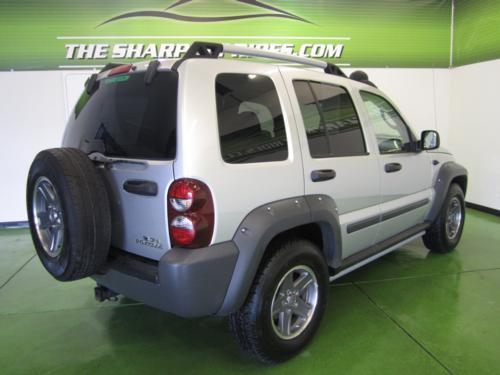 Jeep Liberty 2006 photo 5
