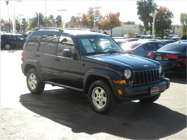 Jeep Liberty 2006 photo 3