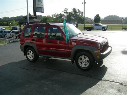 Jeep Liberty 2006 photo 2