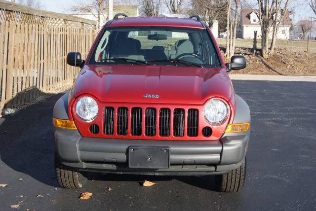 Jeep Liberty 2006 photo 2