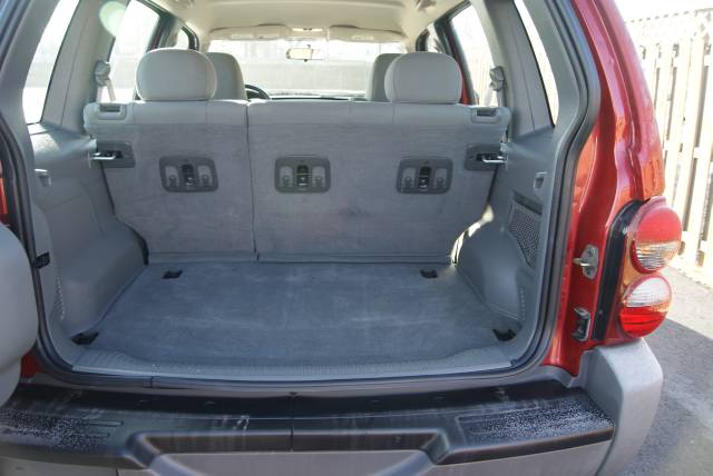 Jeep Liberty 2006 photo 5