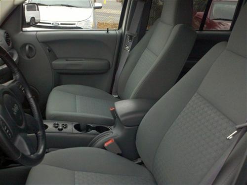 Jeep Liberty 2006 photo 4