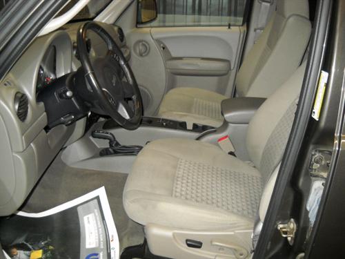 Jeep Liberty 2006 photo 4
