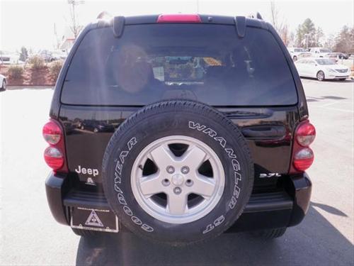 Jeep Liberty 2006 photo 2