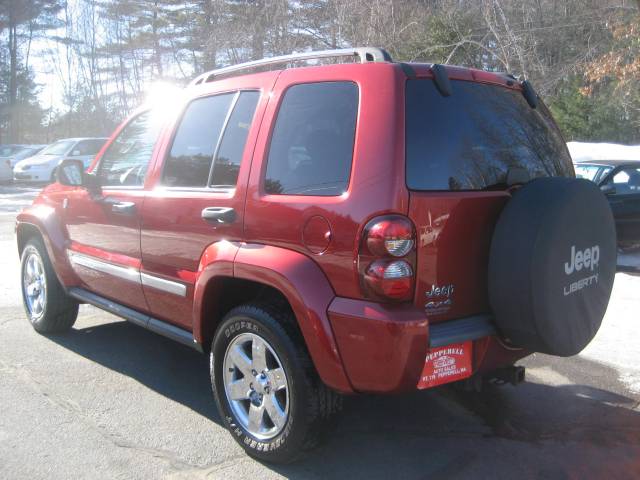 Jeep Liberty 2006 photo 4