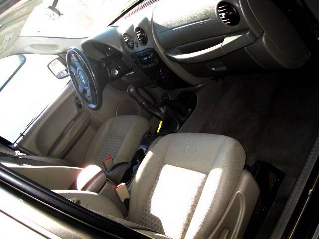 Jeep Liberty 2006 photo 2