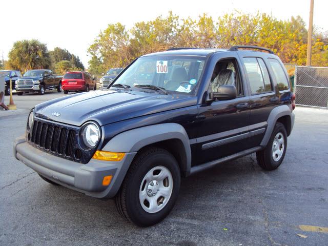 Jeep Liberty 2006 photo 1
