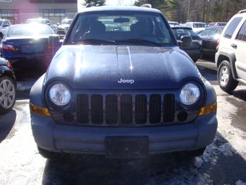 Jeep Liberty 2006 photo 4