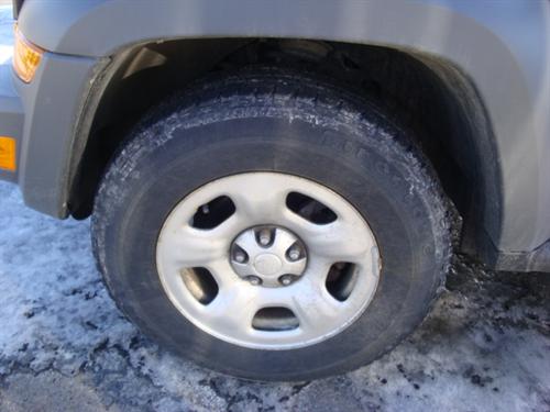 Jeep Liberty 2006 photo 2