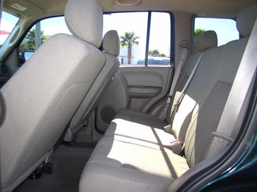 Jeep Liberty 2006 photo 1