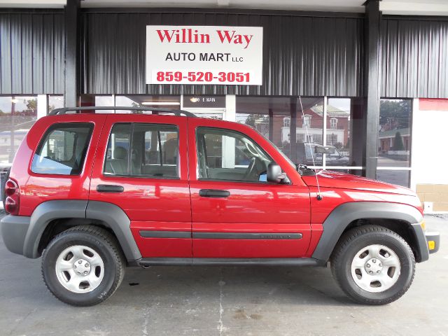 Jeep Liberty 2006 photo 2