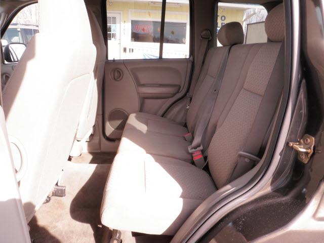 Jeep Liberty 2006 photo 4