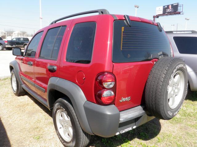 Jeep Liberty 2006 photo 3