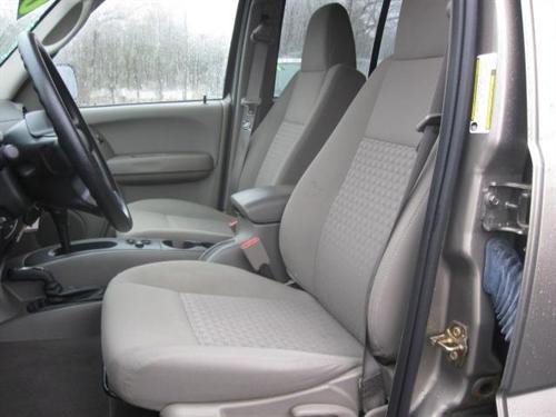 Jeep Liberty 2006 photo 5