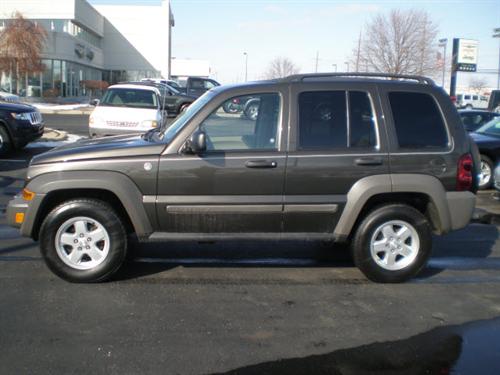 Jeep Liberty 2006 photo 4