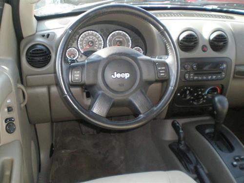 Jeep Liberty 2006 photo 5