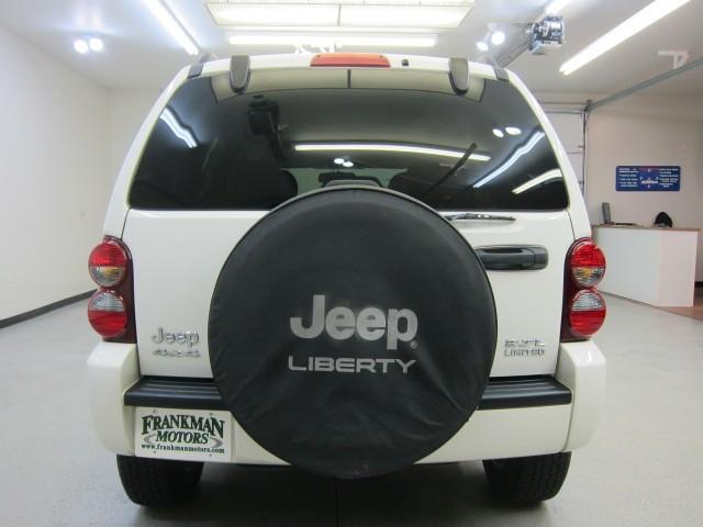 Jeep Liberty 2006 photo 4