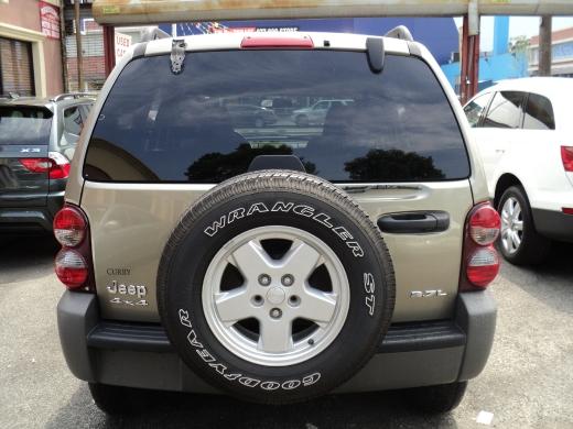 Jeep Liberty 2006 photo 4