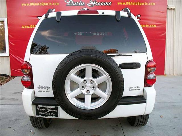 Jeep Liberty 2006 photo 5